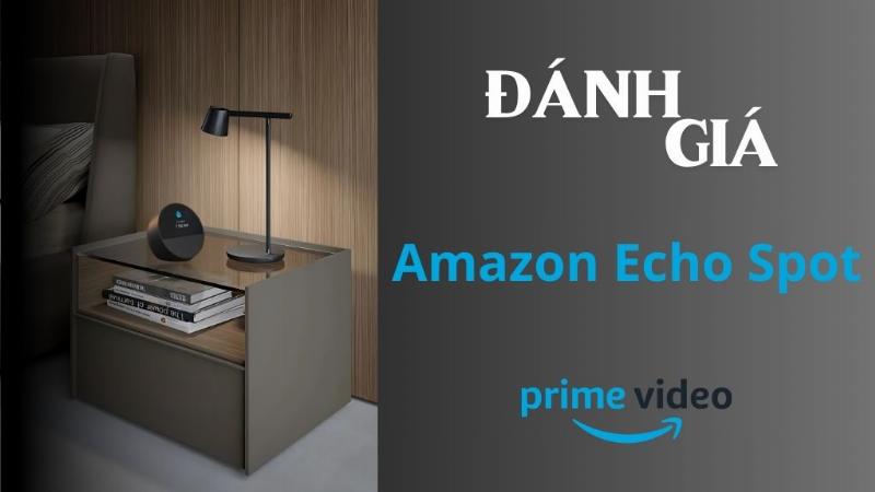 Đồng hồ báo thức điện tử màn hình LED trên tủ đầu giường, giúp bạn dậy đúng giờ mỗi sáng.
